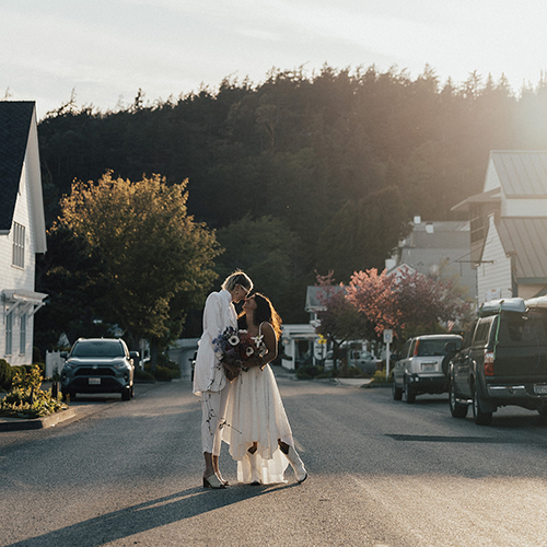 kissing in the street