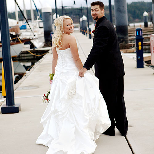 bride & groom on the pier
